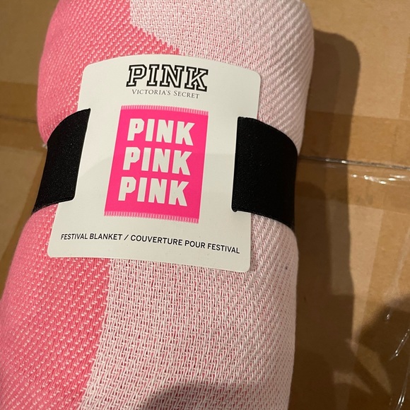 Victoria's Secret Other - Brand new Victoria’s Secret festival blanket 50x60 inch